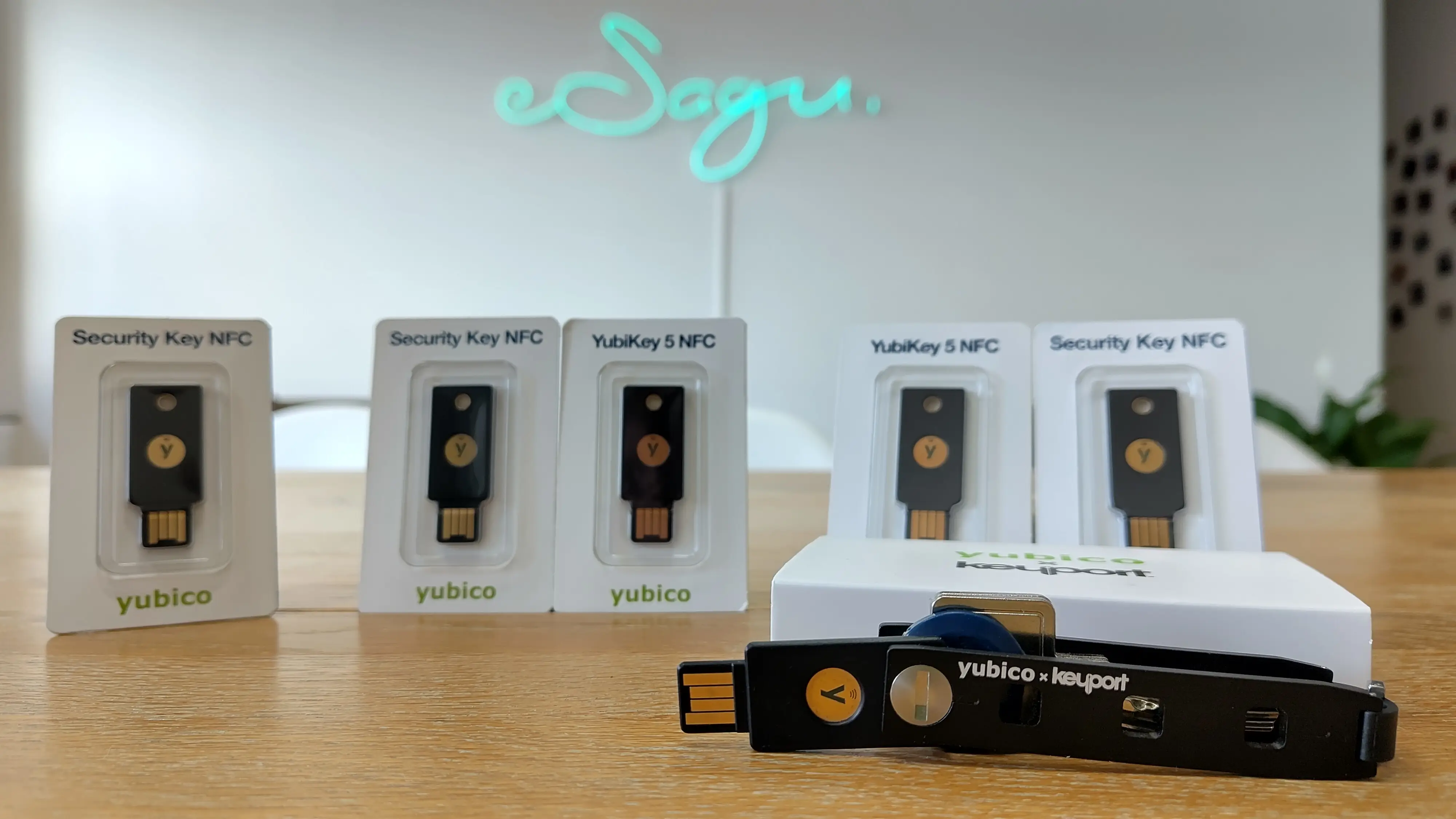 Giveaway Giveaway
